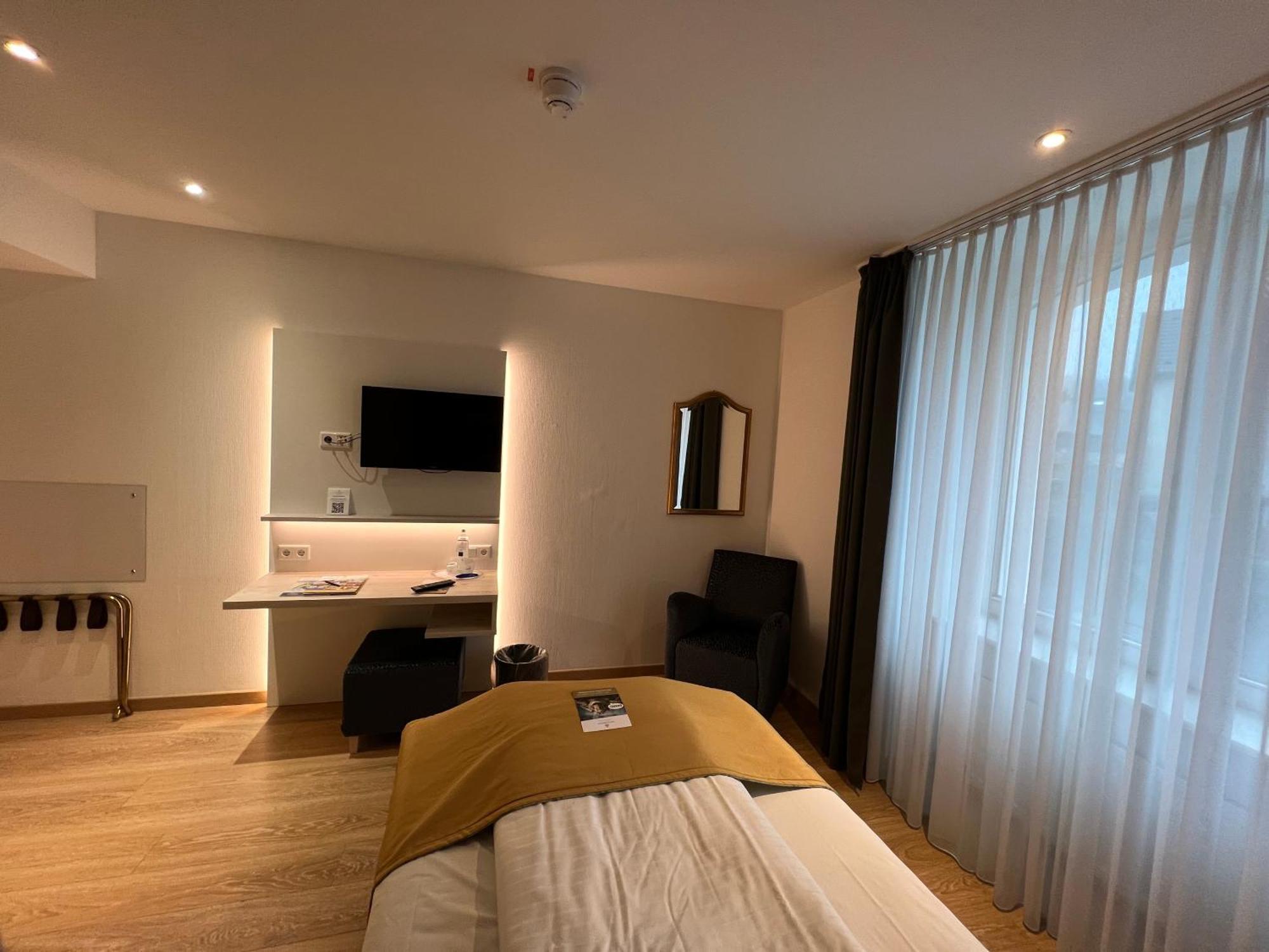 Hotel Am Muehlenteich Schwelm Eksteriør billede