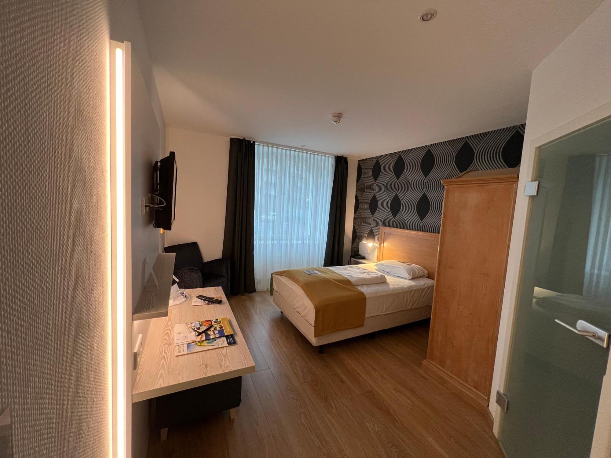 Hotel Am Muehlenteich Schwelm Eksteriør billede