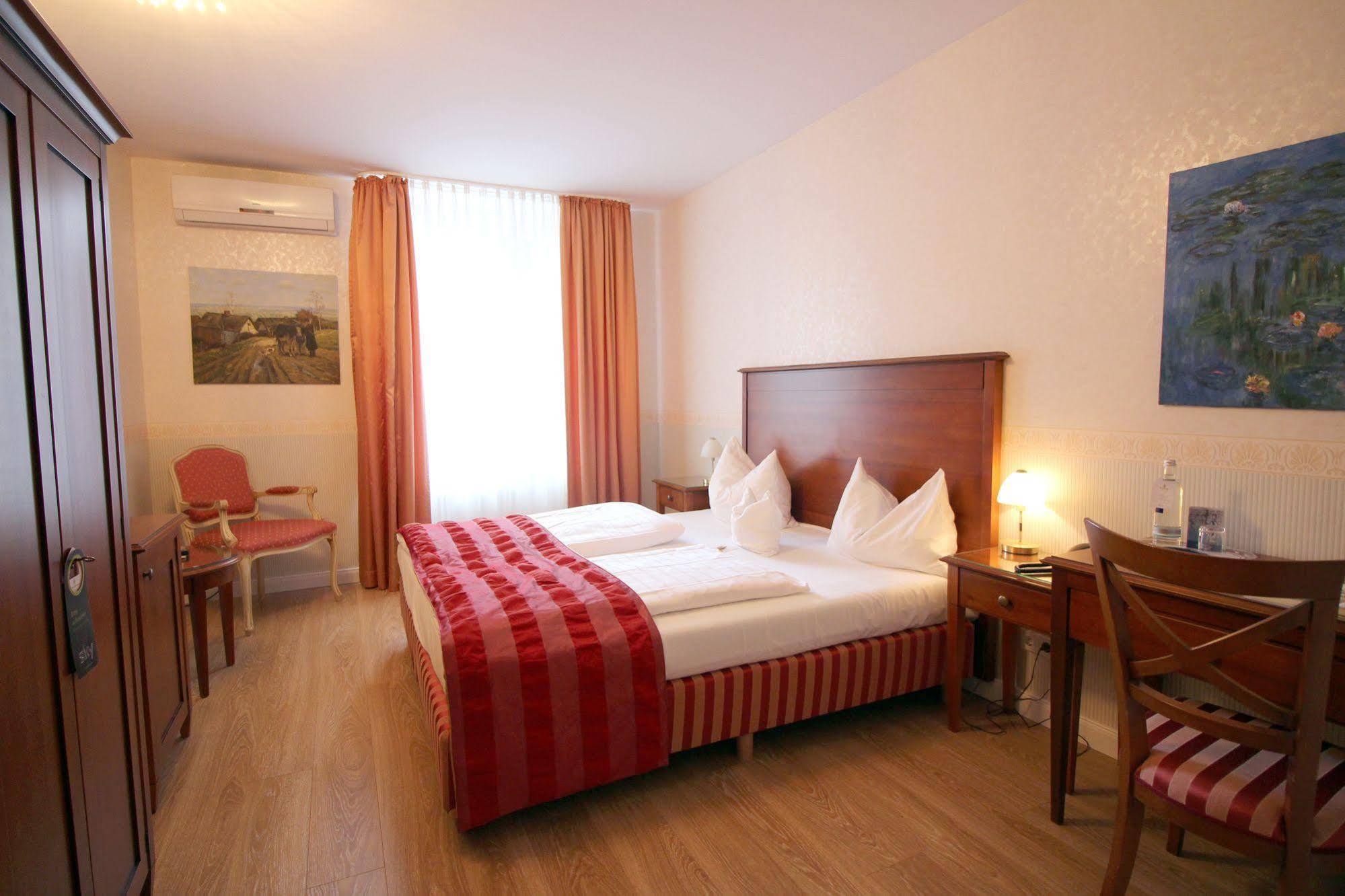 Hotel Am Muehlenteich Schwelm Eksteriør billede